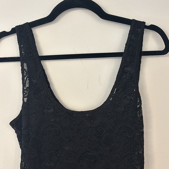 Aritzia Talula lace camisole - Picture 8 of 11